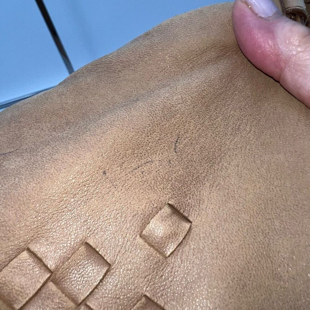 BOTTEGA VENETA Intrecciato Trimmed Nappa Shoulder Bag - Picture 13 of 16